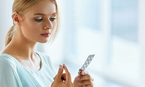 Prendre des comprimés pour traiter les varices